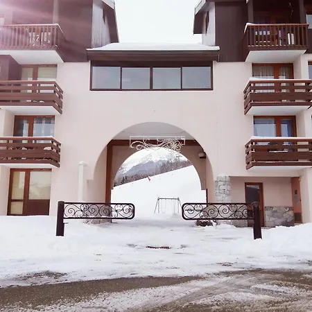 Renove En Pleine Montagne Avec Acces Direct Aux Pistes - Fr-1-181-2829 La Plagne