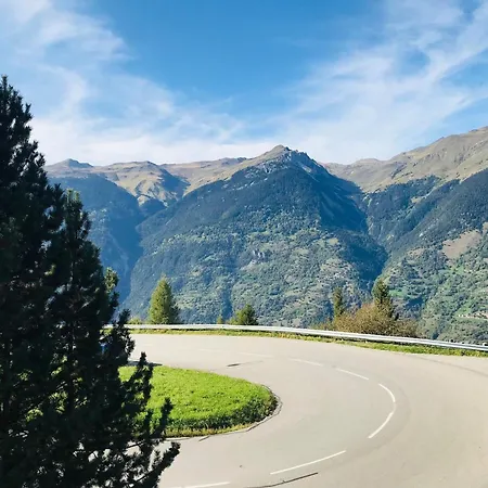 Renove En Pleine Montagne Avec Acces Direct Aux Pistes - Fr-1-181-2829 *